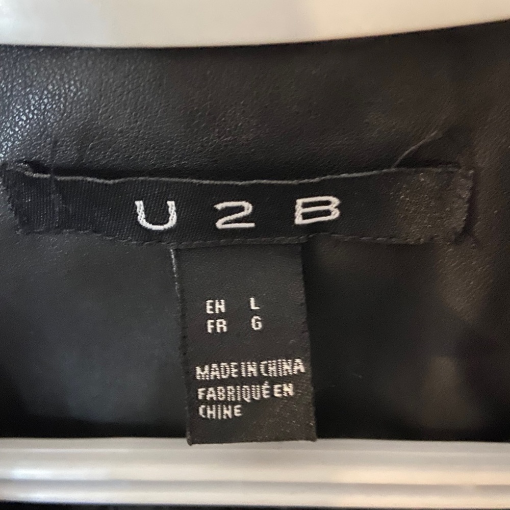 Leather Jacket - Picture 4 of 4